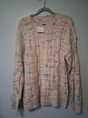 American Eagle Whoa So Soft Cable Knit Sweater. Size Small NWT